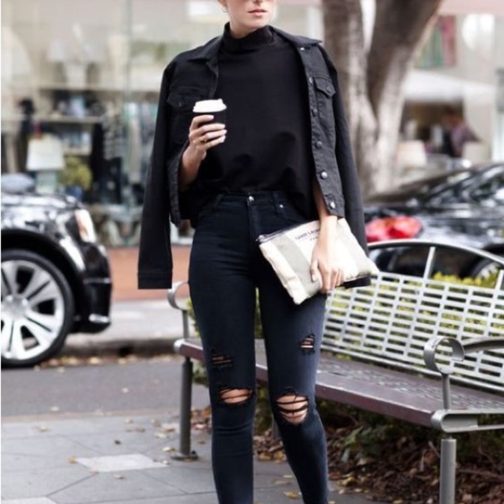 ZARA Little black denim jacket to go with everything! ZARA - Picture 2 of 7